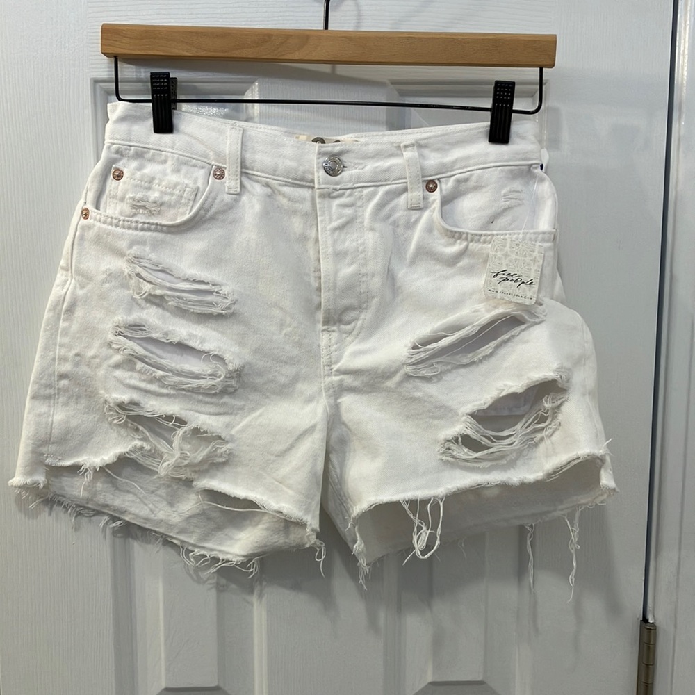 NWT Free People Button Fly distressed Shorts